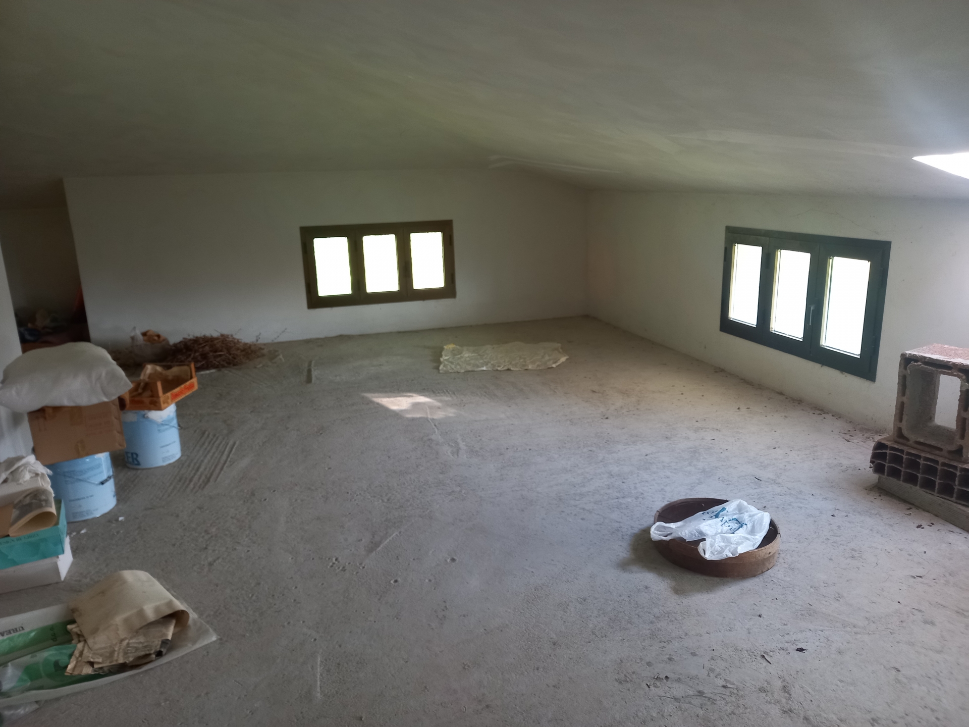 VILLA INDIPENDENTE CON CAPANNONE ANNESSO - Slideshow 8