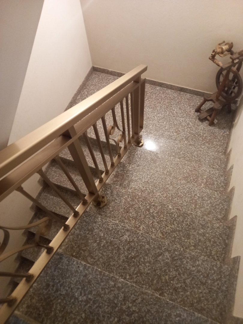 VILLA INDIPENDENTE CON CAPANNONE ANNESSO - Slideshow 7
