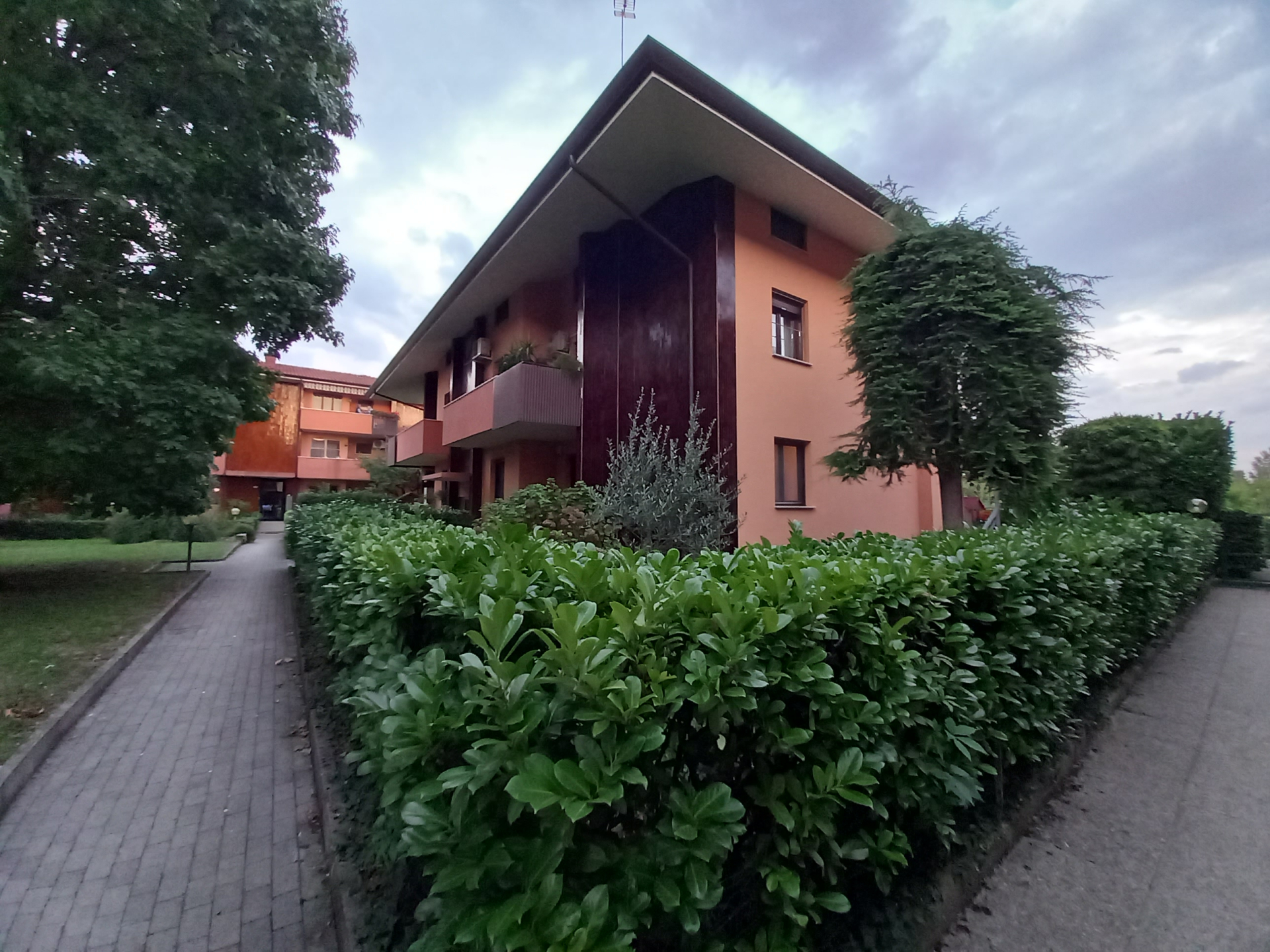 ZONA SERVITA  - Slideshow 8