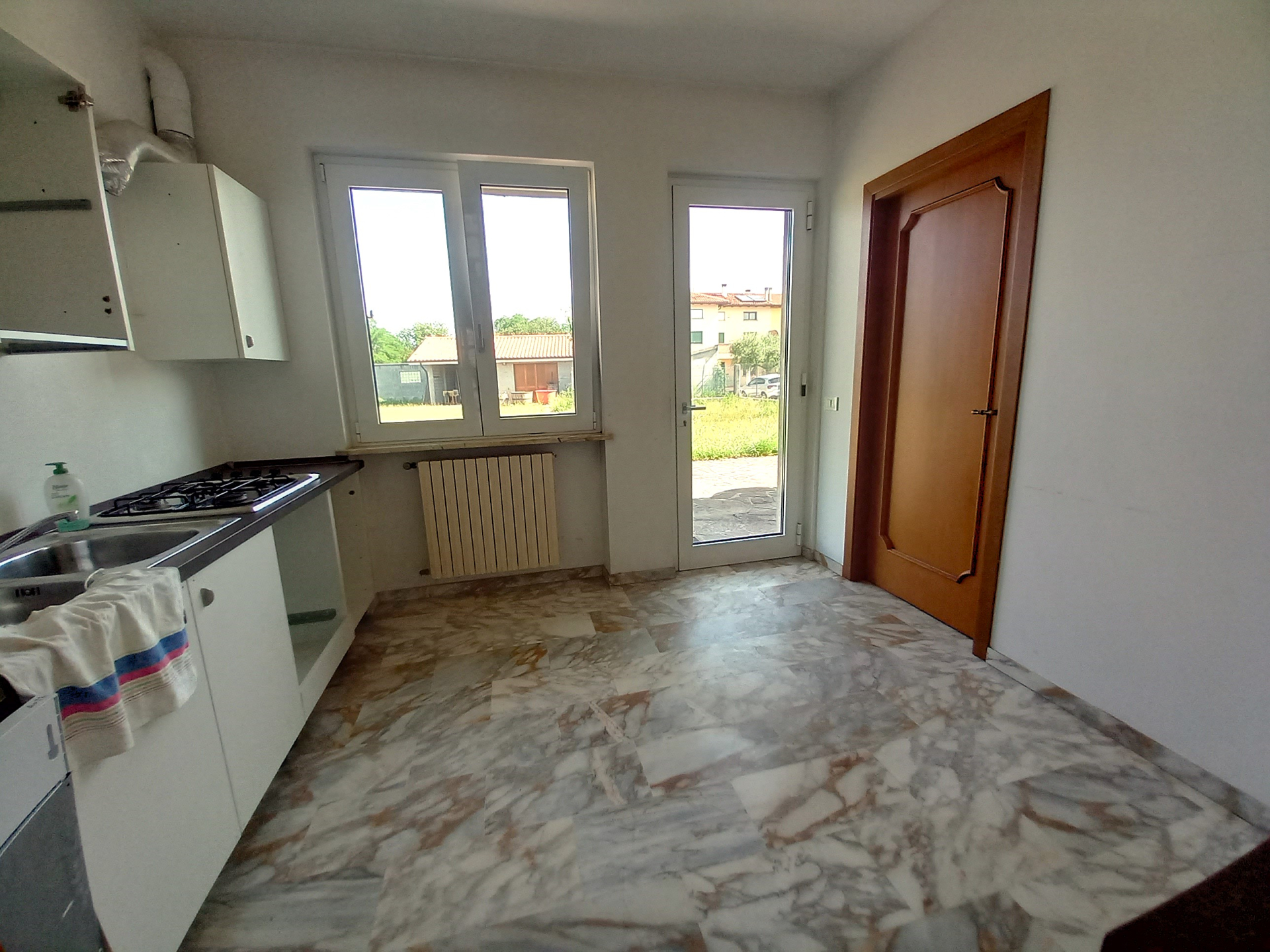 VILLA INDIPENDENTE CON GIARDINO - Slideshow 6